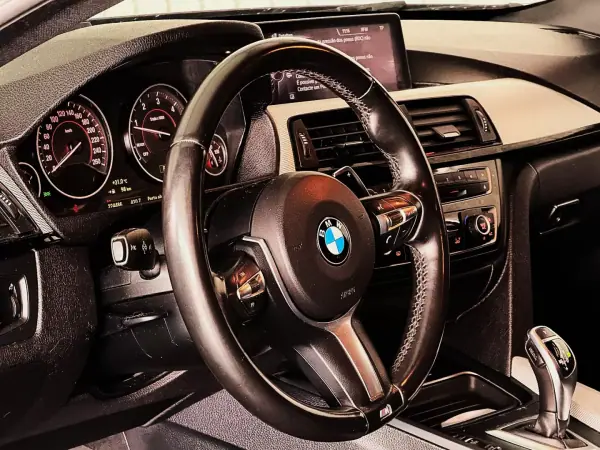BMW 420 Gran Coupé 2014 - 19990 EUR, 224000 km - AUTO.MOTO.pt - 224000km - foto 25 de 34