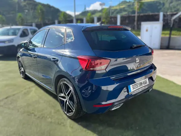 SEAT Ibiza 2017 - 17490 EUR, 85585 km - AUTO.MOTO.pt - 85585km - foto 7 de 14
