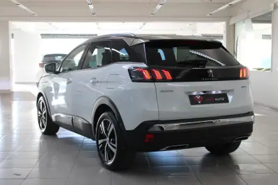 Peugeot 3008 2021 - 22990 EUR, 110993 km - AUTO.MOTO.pt - 110993km - foto 2 de 26