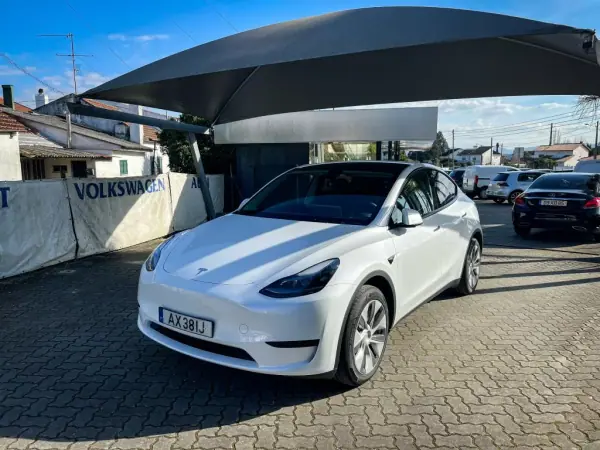 Tesla Model Y 2023 - 34900 EUR, 45800 km - AUTO.MOTO.pt - 45800km - foto 12 de 15