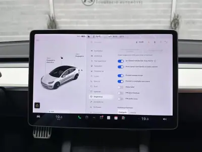 Tesla Model 3 2021 - 27950 EUR, 49088 km - AUTO.MOTO.pt - 49088km - foto 25 de 59