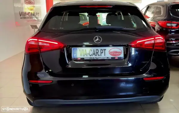 Mercedes-Benz A 180 2020 - 20950 EUR, 130325 km - AUTO.MOTO.pt - 130325km - foto 5 de 15