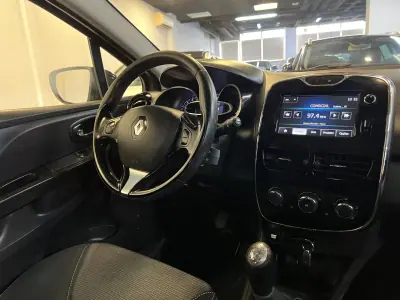 Renault Clio 2013 - 7990 EUR, 160000 km - 160000km - foto 16 de 38