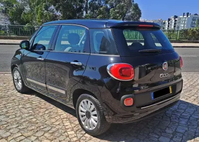 Fiat 500L 2013 - 7500 EUR, 160000 km - AUTO.MOTO.pt - 160000km - foto 5 de 29