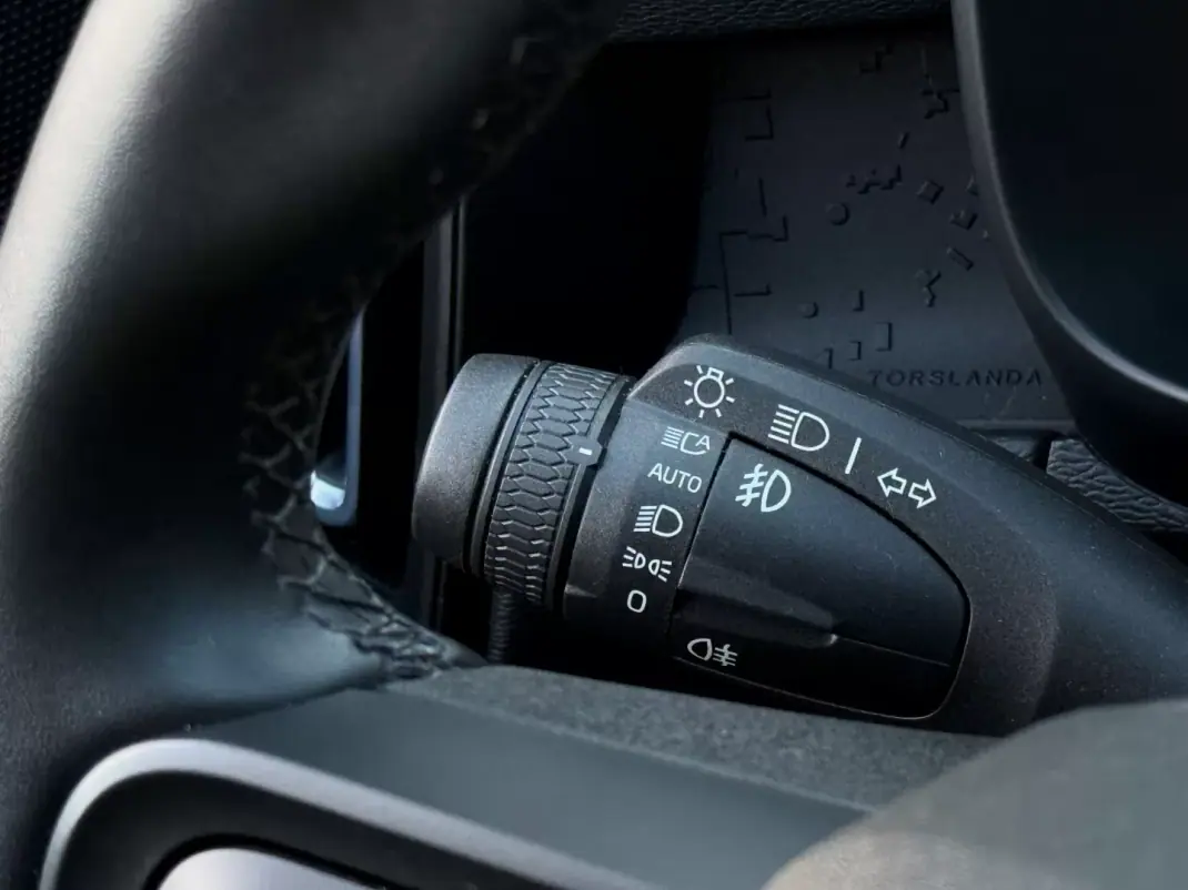 Volvo XC 40 2021 - 26950 EUR, 90000 km - AUTO.MOTO.pt - 90000km - foto 19 de 20