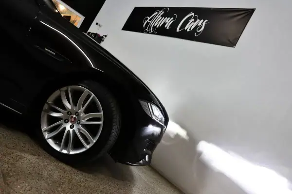 Jaguar XF 2016 - 25900 EUR, 63375 km - AUTO.MOTO.pt - 63375km - foto 35 de 36