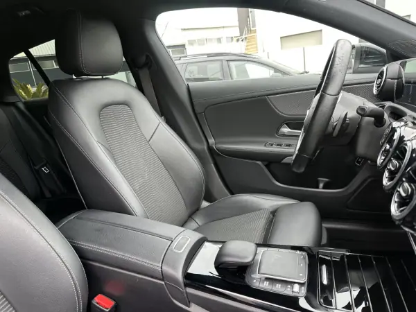Mercedes-Benz CLA 180 2021 - 26900 EUR, 180000 km - AUTO.MOTO.pt - 180000km - foto 61 de 67