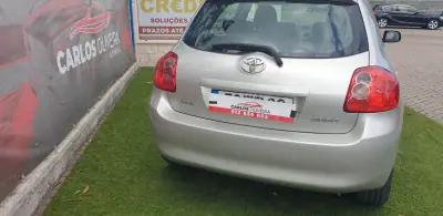 Toyota Auris 2008 - 7500 EUR, 145000 km - AUTO.MOTO.pt - 145000km - foto 5 de 9