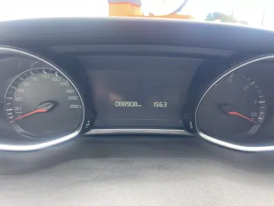 Peugeot 308 SW 2016 - 12950 EUR, 88908 km - AUTO.MOTO.pt - 88908km - foto 11 de 12