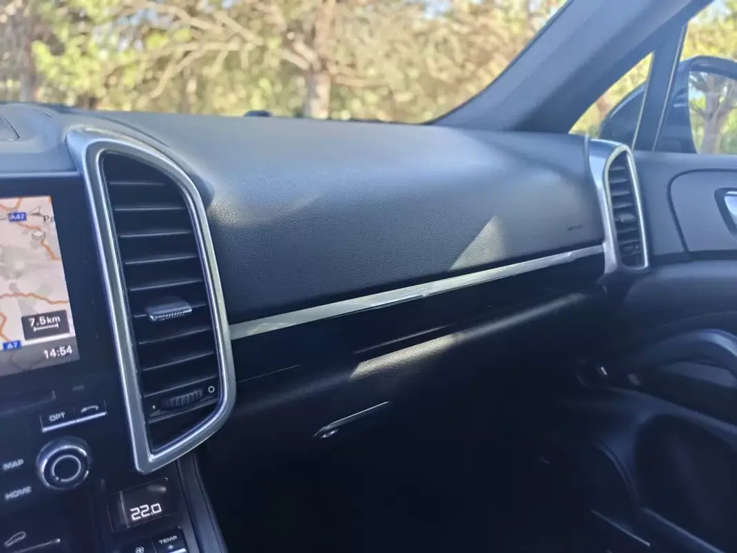 Porsche Cayenne 2016 - 42499 EUR, 199000 km - 199000km - foto 41 de 41