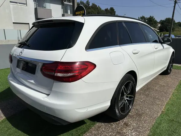 Mercedes-Benz C 180 2015 - 12900 EUR, 280000 km - AUTO.MOTO.pt - 280000km - foto 9 de 69