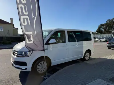 Volkswagen Caravelle 2020 - 33750 EUR, 40492 km - AUTO.MOTO.pt - 40492km - foto 3 de 38