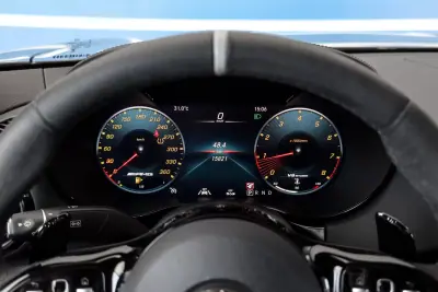 Mercedes-Benz AMG GT 2019 - 205000 EUR, 15821 km - AUTO.MOTO.pt - 15821km - foto 8 de 26