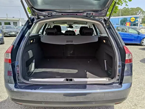 Citroën C5 Tourer 2013 - 6490 EUR, 287350 km - AUTO.MOTO.pt - 287350km - foto 4 de 31