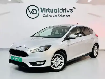 Ford Focus 2018 - 9950 EUR, 76000 km - AUTO.MOTO.pt - 76000km - foto 12 de 50