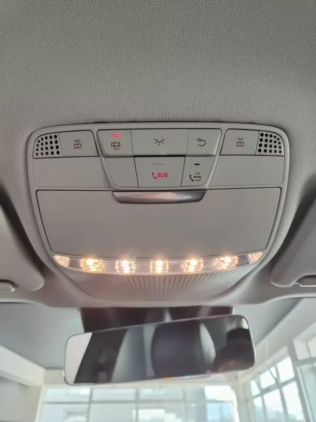 Mercedes-Benz GLC 300 2022 - 41500 EUR, 64500 km - AUTO.MOTO.pt - 64500km - foto 35 de 40