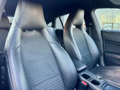 Mercedes-Benz CLA 220 2015 - 21999 EUR, 170000 km - AUTO.MOTO.pt - 170000km - foto 20 de 25