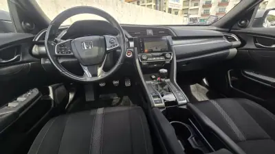 Honda Civic 2017 - 17950 EUR, 128483 km - AUTO.MOTO.pt - 128483km - foto 15 de 30