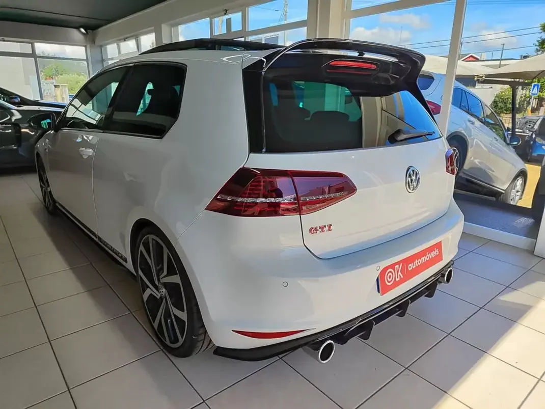 Volkswagen Golf 2017 - 30750 EUR, 76500 km - AUTO.MOTO.pt - 76500km - foto 7 de 35