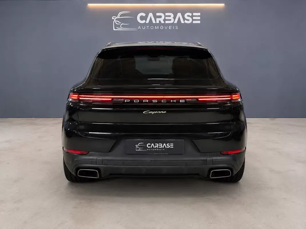 Porsche Cayenne Coupé 2024 - 109900 EUR, 58340 km - AUTO.MOTO.pt - 58340km - foto 6 de 21