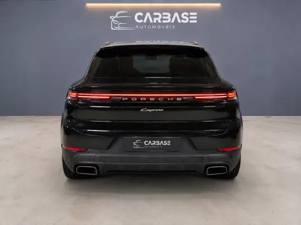 Porsche Cayenne Coupé 2024 - 107000 EUR, 58340 km - AUTO.MOTO.pt - 58340km - foto 6 de 21