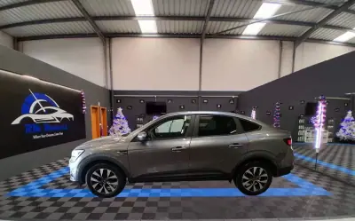 Renault Arkana 2023 - 26990 EUR, 38948 km - AUTO.MOTO.pt - 38948km - foto 2 de 13