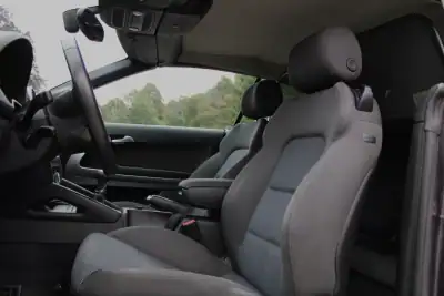 Audi A3 Cabrio 2009 - 11990 EUR, 180000 km - AUTO.MOTO.pt - 180000km - foto 8 de 42