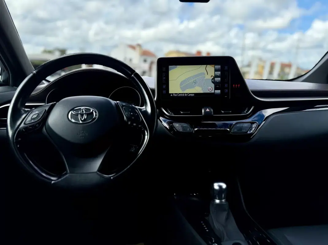 Toyota C-HR 2019 - 23950 EUR, 80000 km - 80000km - foto 16 de 31