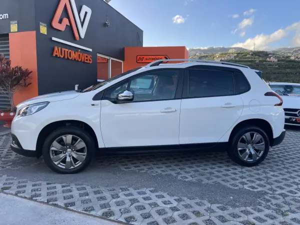Peugeot 2008 2017 - 11950 EUR, 161968 km - AUTO.MOTO.pt - 161968km - foto 4 de 12