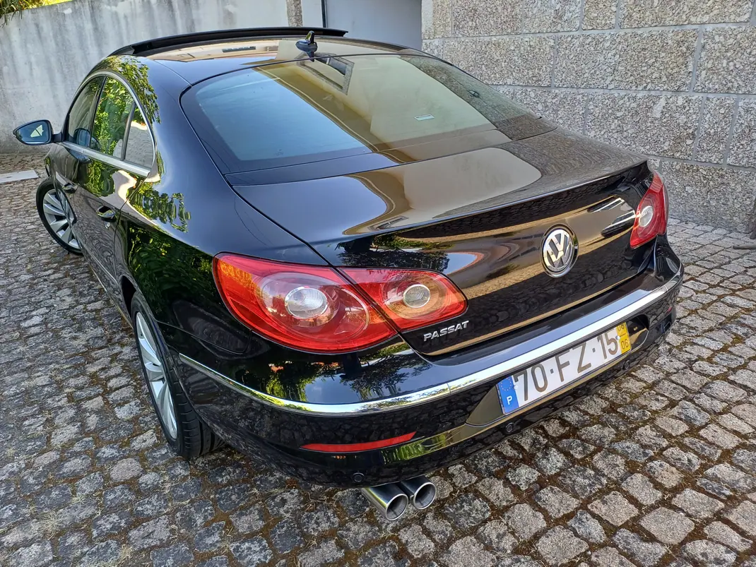 Volkswagen Passat CC 2008 - 10000 EUR, 263000 km - AUTO.MOTO.pt - 263000km - foto 9 de 13