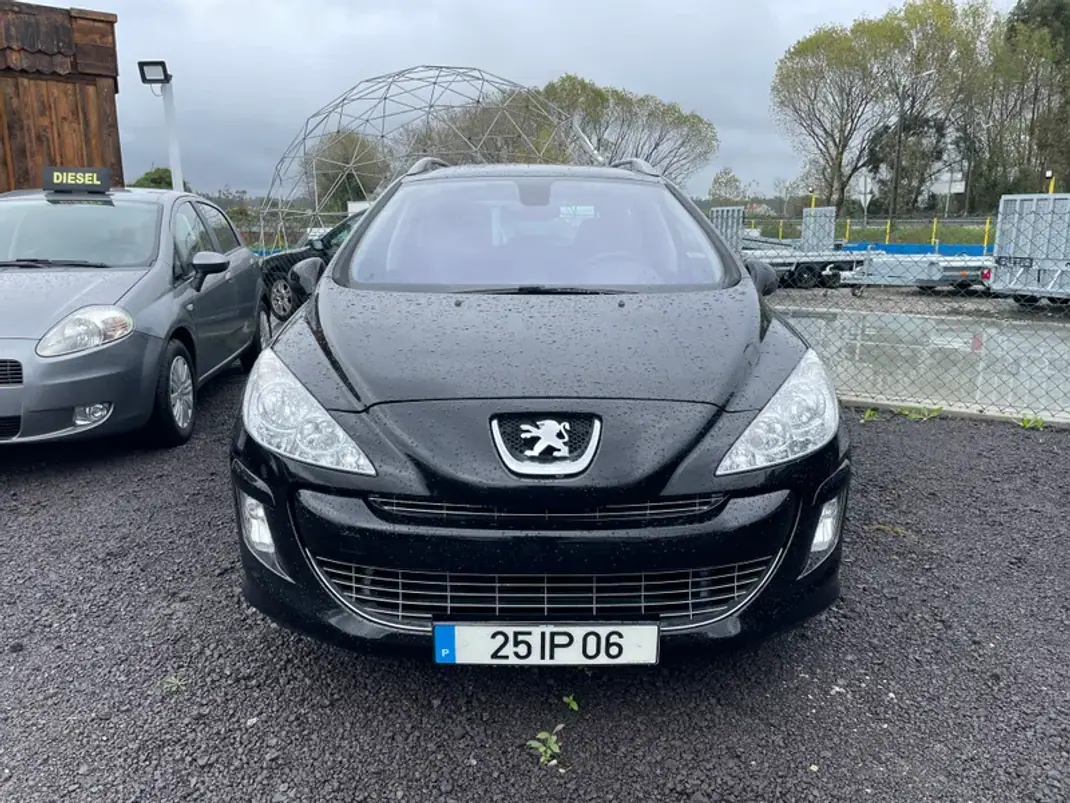 Peugeot 308 2009 - 7750 EUR, 233375 km - AUTO.MOTO.pt - 233375km - foto 1 de 19