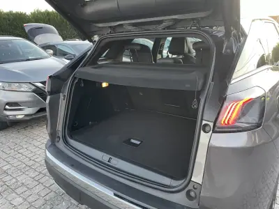 Peugeot 3008 2021 - 21600 EUR, 84770 km - AUTO.MOTO.pt - 84770km - foto 25 de 42