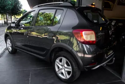 Dacia Sandero 2016 - 9750 EUR, 160273 km - AUTO.MOTO.pt - 160273km - foto 3 de 29