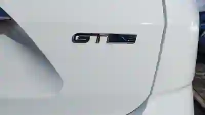 Renault Mégane 2018 - 12000 EUR, 124500 km - AUTO.MOTO.pt - 124500km - foto 9 de 17