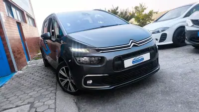 Citroën C4 2017 - 10900 EUR, 163000 km - AUTO.MOTO.pt - 163000km - foto 4 de 16