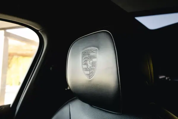 Porsche Cayenne Coupé 2019 - 62900 EUR, 253000 km - AUTO.MOTO.pt - 253000km - foto 39 de 40