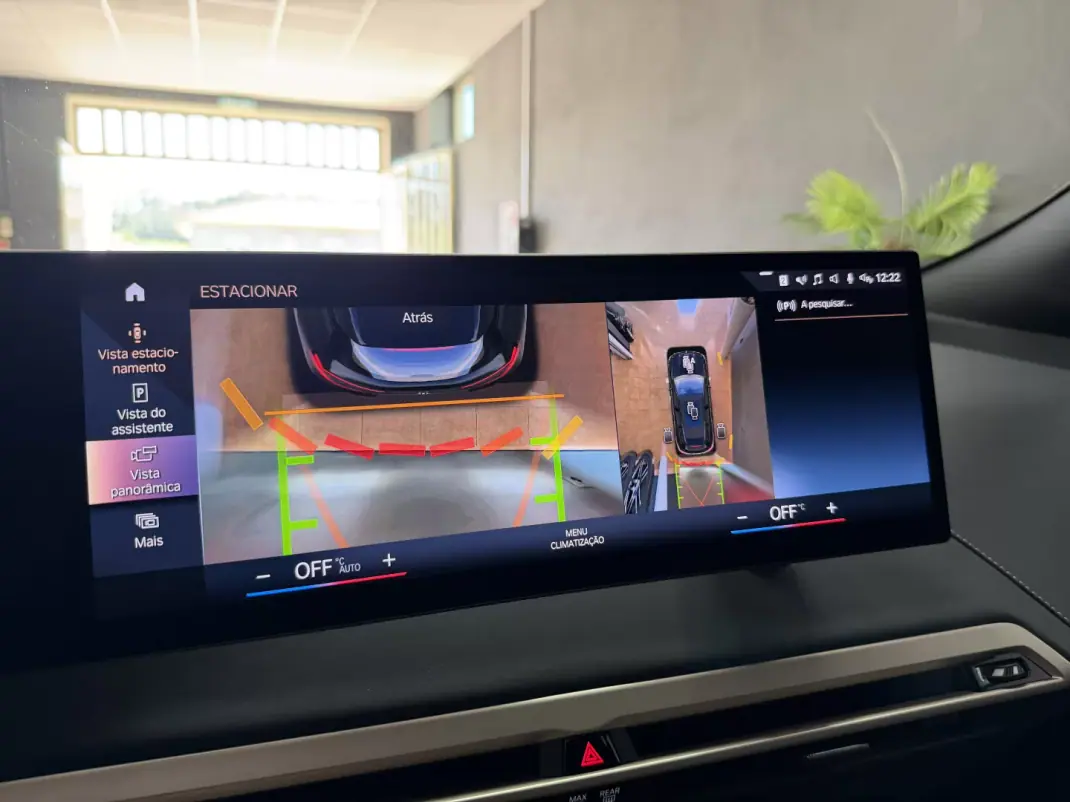 BMW iX 2023 - 58990 EUR, 72846 km - AUTO.MOTO.pt - 72846km - foto 17 de 22