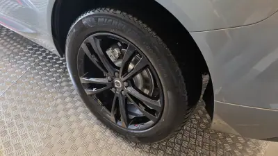 Volvo XC 60 2018 - 23500 EUR, 242396 km - AUTO.MOTO.pt - 242396km - foto 36 de 55