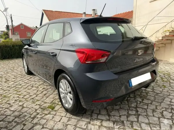SEAT Ibiza 2024 - 17250 EUR, 16000 km - AUTO.MOTO.pt - 16000km - foto 5 de 15