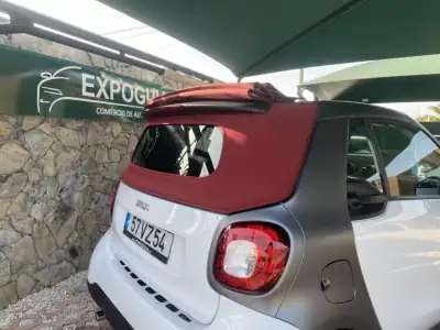 Smart Fortwo Cabrio 2019 - 17900 EUR, 40794 km - AUTO.MOTO.pt - 40794km - foto 14 de 24