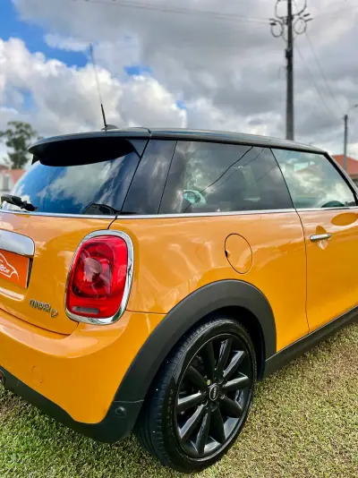 MINI Cooper 2014 - 12900 EUR, 215000 km - AUTO.MOTO.pt - 215000km - foto 7 de 18