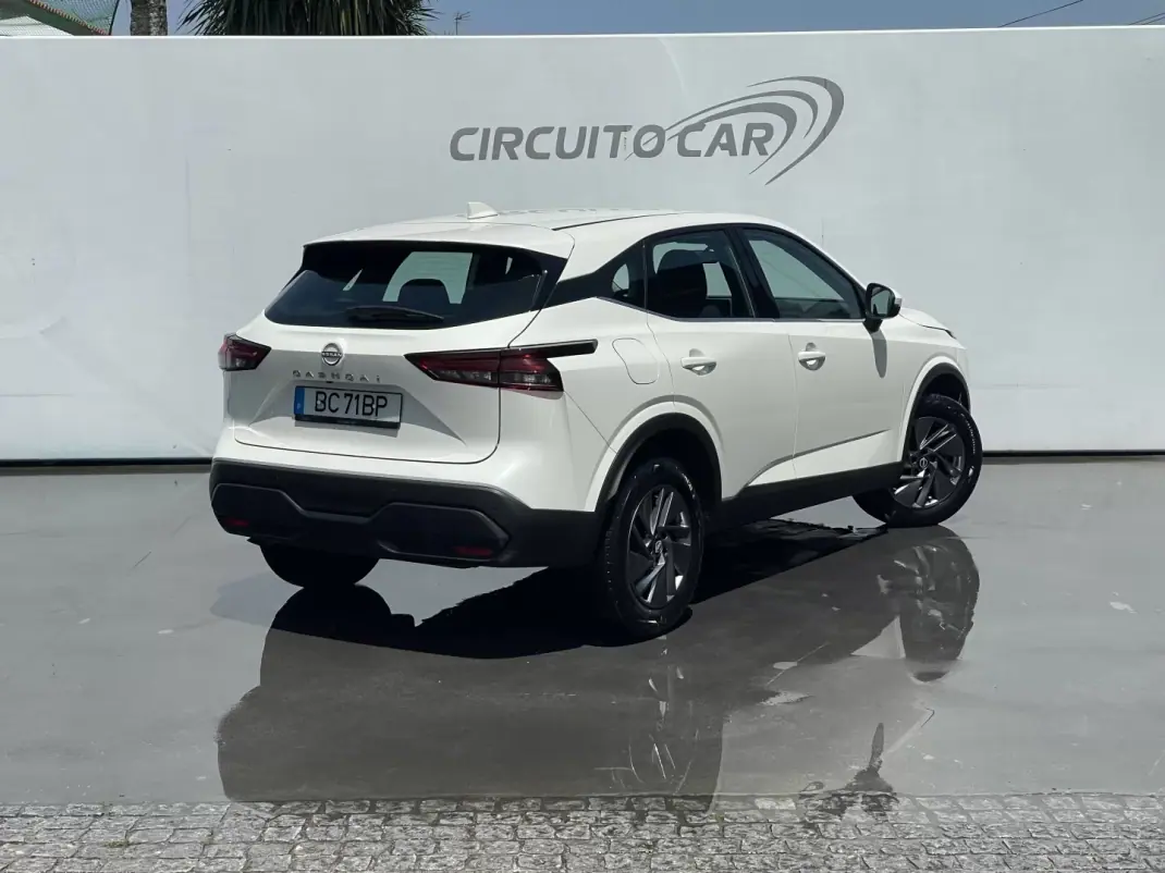 Nissan Qashqai 2023 - 22950 EUR, 31420 km - AUTO.MOTO.pt - 31420km - foto 6 de 9
