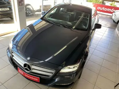 Mercedes-Benz CLS 250 2011 - 18500 EUR, 199900 km - AUTO.MOTO.pt - 199900km - foto 33 de 43
