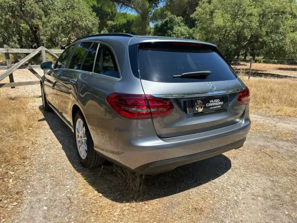Mercedes-Benz C 200 2019 - 18950 EUR, 152000 km - AUTO.MOTO.pt - 152000km - foto 4 de 11