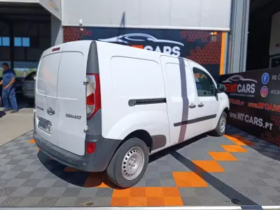 Renault Kangoo 2020 - 8900 EUR, 228370 km - foto 2 de 12