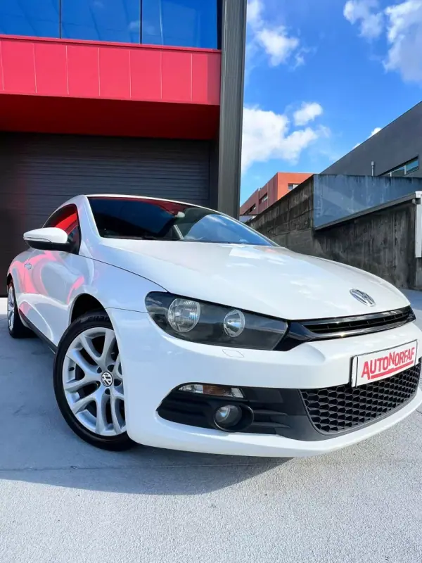 Volkswagen Scirocco 2009 - 12500 EUR, 167538 km - AUTO.MOTO.pt - 167538km - foto 7 de 13