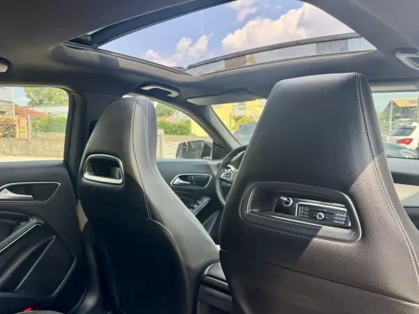 Mercedes-Benz CLA 200 2016 - 17999 EUR, 170000 km - AUTO.MOTO.pt - 170000km - foto 16 de 19