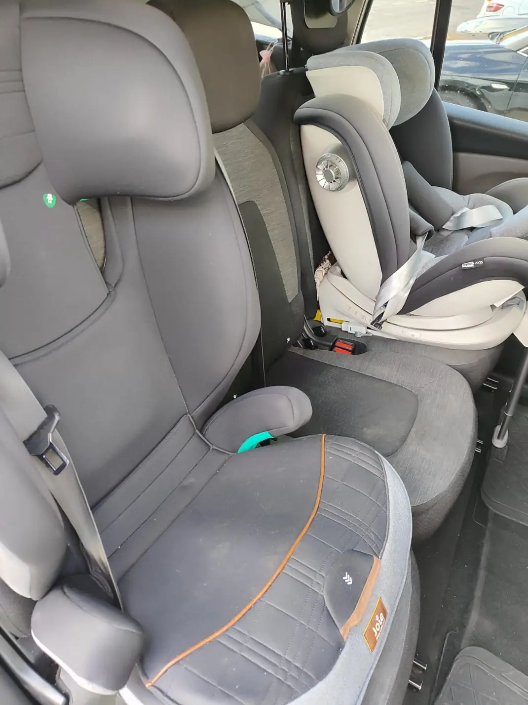 Citroën C4 Grand Picasso 2018 - 10890 EUR, 217500 km - AUTO.MOTO.pt - 217500km - foto 14 de 22