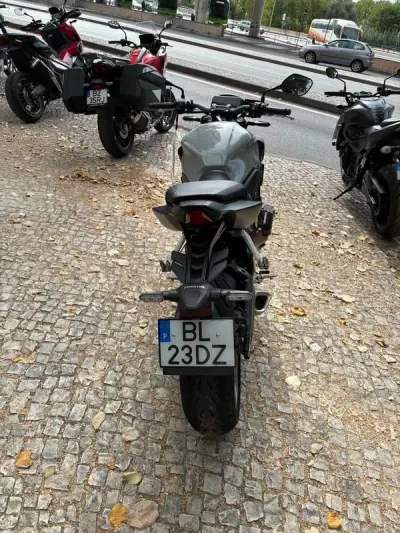 Honda Cb 2024 - 7850 EUR, 18290 km - foto 2 de 15