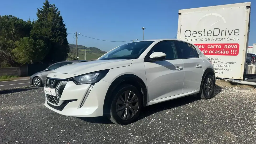 Peugeot e-208 2021 - 16900 EUR, 40000 km - AUTO.MOTO.pt - 40000km - foto 1 de 22